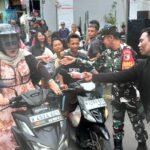 IMG-20261003-WA0045 Jumat Berkah di Bumiayu, Babinsa dan Pemuda Turun Langsung Berbagi Makanan