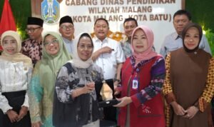 IMG-20261003-WA0084 DPRD Jatim Siapkan Pergub Peran Serta Masyarakat, Jawab Keterbatasan Anggaran SMA/SMK