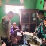 IMG-20261005-WA0033 Sambut HUT ke-81 TNI, Babinsa Tunggulwulung Berbagi Sembako untuk Veteran dan Warga Kurang Mampu