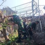 IMG-20261005-WA0035 Koramil Klojen dan Warga Gotong Royong Bangun Jembatan Perintis Garuda di Oro-Oro Dowo