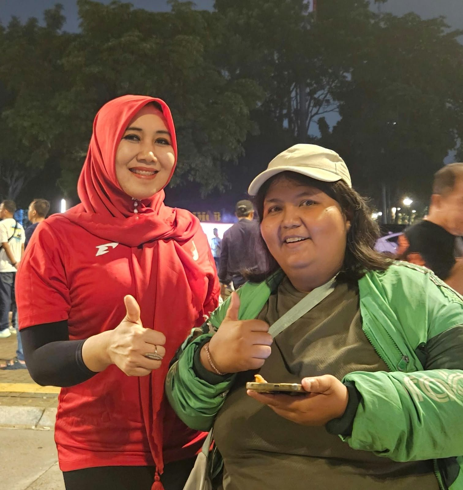 Tak Sekadar Tebak Skor, Ning Lia Hadir di GBK Dukung Langsung Perjuangan Timnas Indonesia