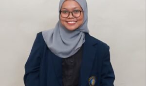 IMG-20261012-WA0036 Kuliah Sambil Beternak, Auria Nur Laila Lulus UB dengan IPK 3,94