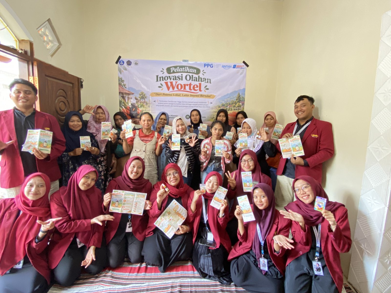 Mahasiswa PPG UMM Sulap Wortel Afkir Pujon Jadi Permen Jelly dan Skincare