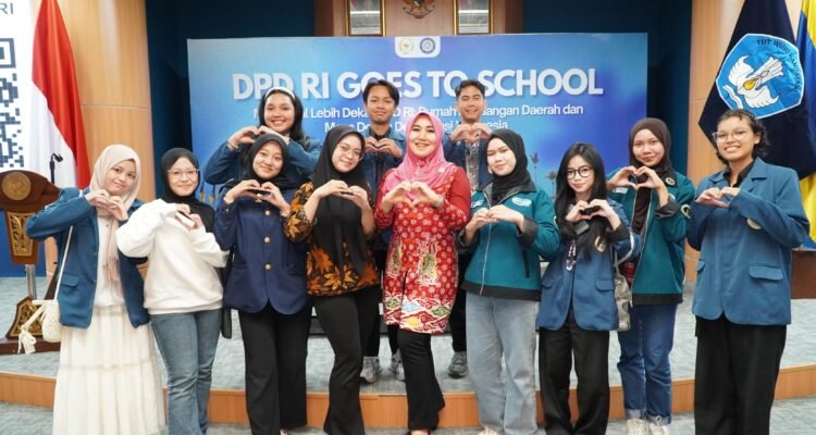 IMG-20261017-WA0024 DPD Goes to Campus di Unair, Lia Istifhama Ajak Mahasiswa Terlibat Aktif dalam Demokrasi