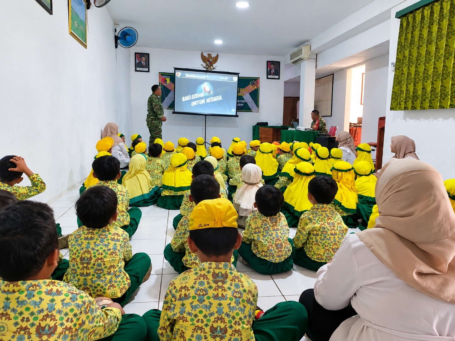 Koramil Kedungkandang Kenalkan Profesi TNI kepada Siswa TK Aisyiyah ABA 20