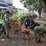 IMG-20261026-WA0044 TNI-Polri dan Warga Kompak, Babinsa Rampal Celaket Pimpin Aksi Bersih Lingkungan