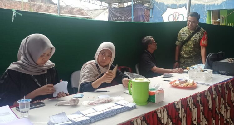 Babinsa Blimbing Dampingi Pemilihan Ketua RT, Dorong Partisipasi Warga