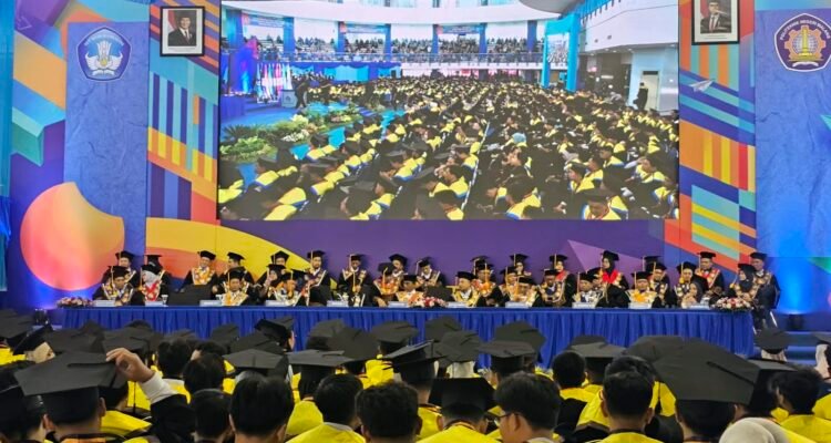 Wisuda ke-75, Polinema Luluskan 937 Mahasiswa, Direktur Tekankan Adaptasi Hadapi Era AI