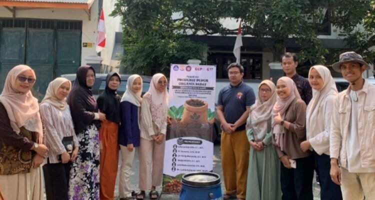 Dari Limbah Jadi Cuan, POLINEMA Ajari Alir Coffee Olah Kulit Kopi Jadi Pupuk