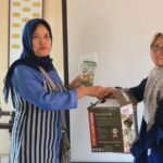 Polinema Dampingi UMKM Keripik Tempe Desa Tulusbesar Naik Kelas