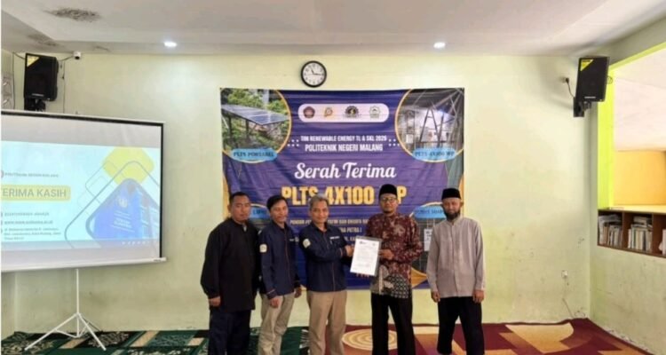 Polinema Bangun PLTS 400 Wp di Ponpes Blitar, Tekan Ketergantungan pada PLN